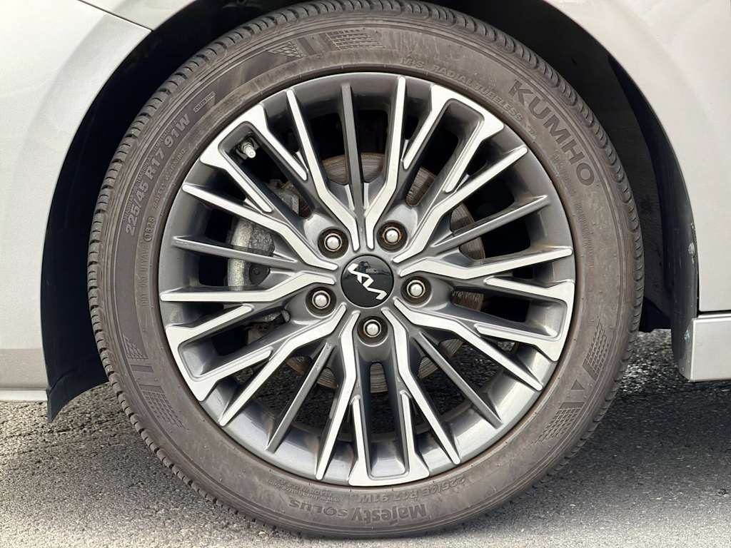 Thumbnail: 2023 Kia Forte - 7