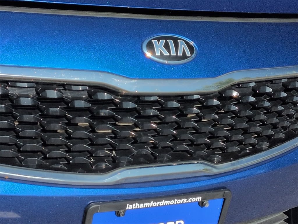 Thumbnail: 2017 Kia Forte - 25