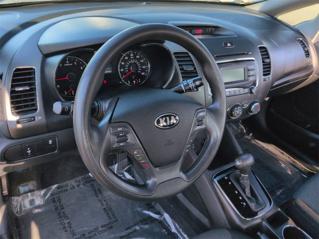 Thumbnail: 2017 Kia Forte - 2