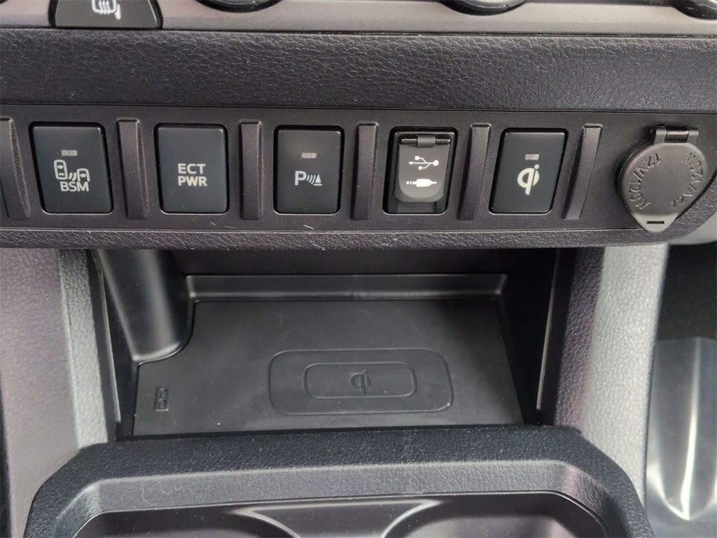 Thumbnail: 2017 Toyota Tacoma - 36