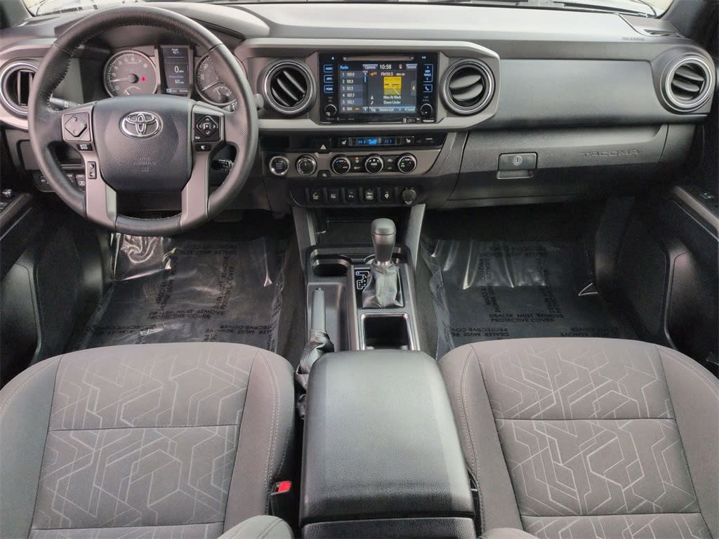 Thumbnail: 2017 Toyota Tacoma - 9