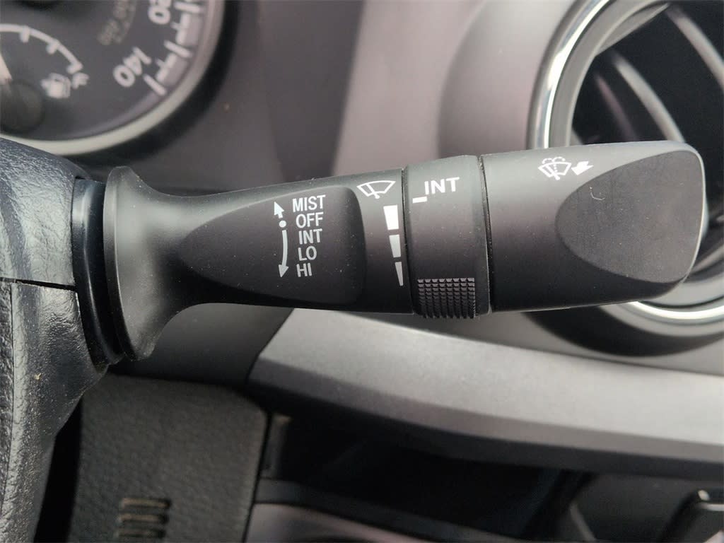 Thumbnail: 2017 Toyota Tacoma - 33