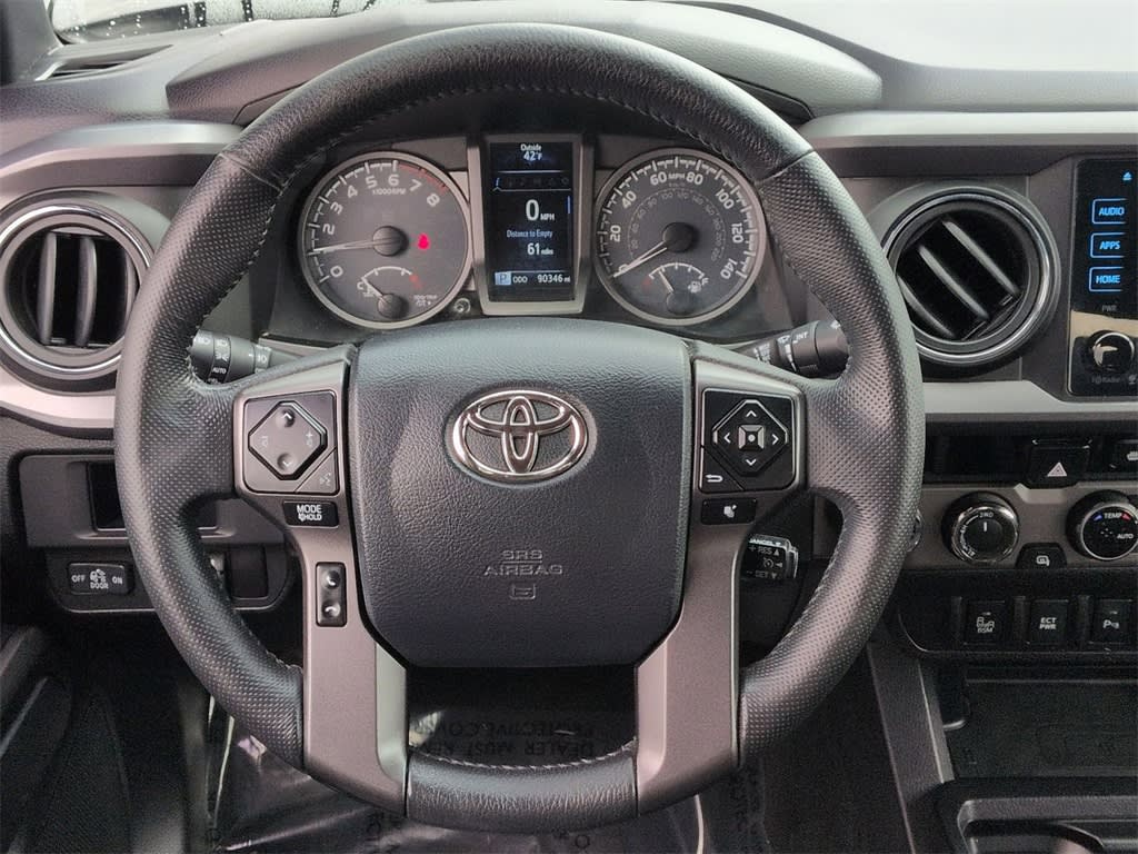 Thumbnail: 2017 Toyota Tacoma - 13