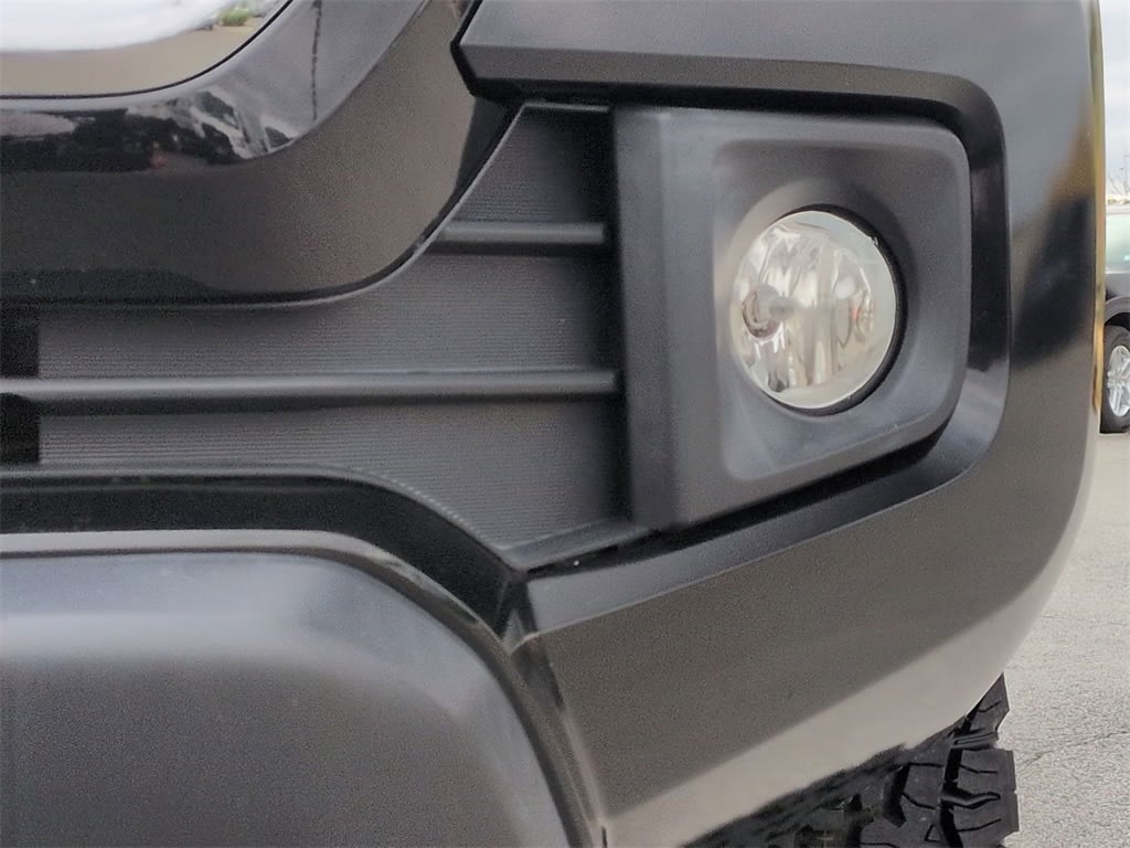 Thumbnail: 2017 Toyota Tacoma - 24