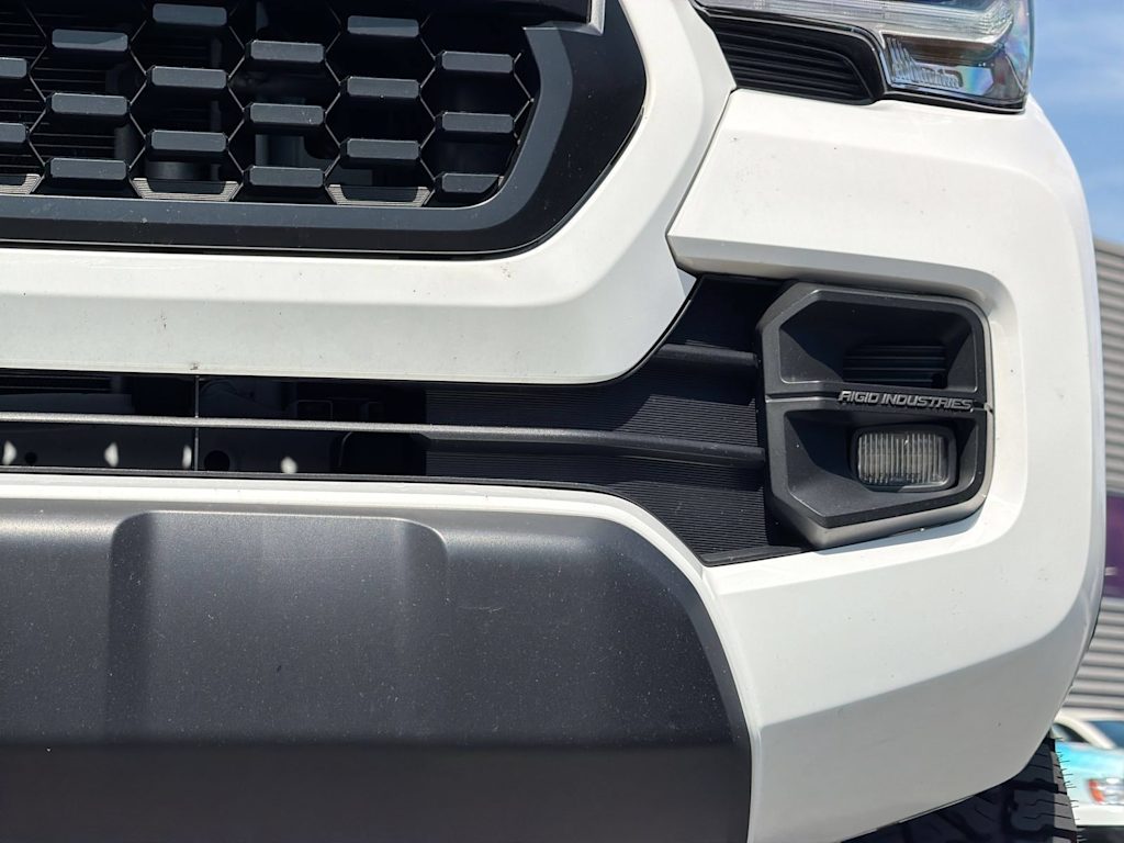 Thumbnail: 2023 Toyota Tacoma - 25