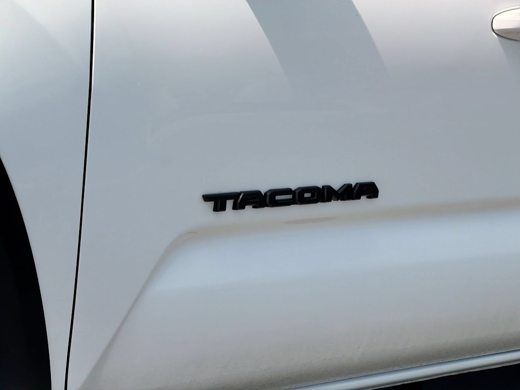Thumbnail: 2023 Toyota Tacoma - 6