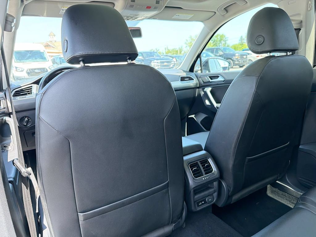 Thumbnail: 2018 Volkswagen Tiguan - 11