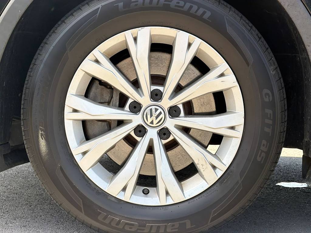 Thumbnail: 2018 Volkswagen Tiguan - 7