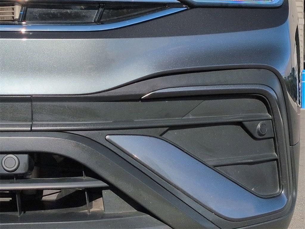 Thumbnail: 2022 Volkswagen Tiguan - 25