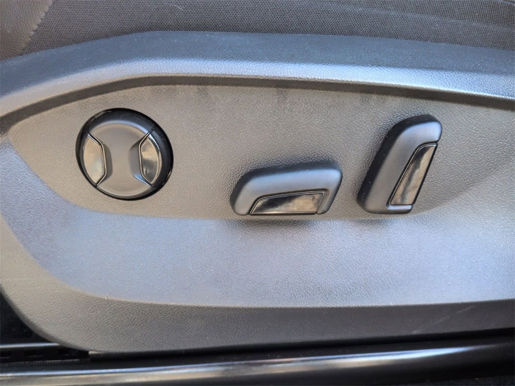 Thumbnail: 2022 Volkswagen Tiguan - 28