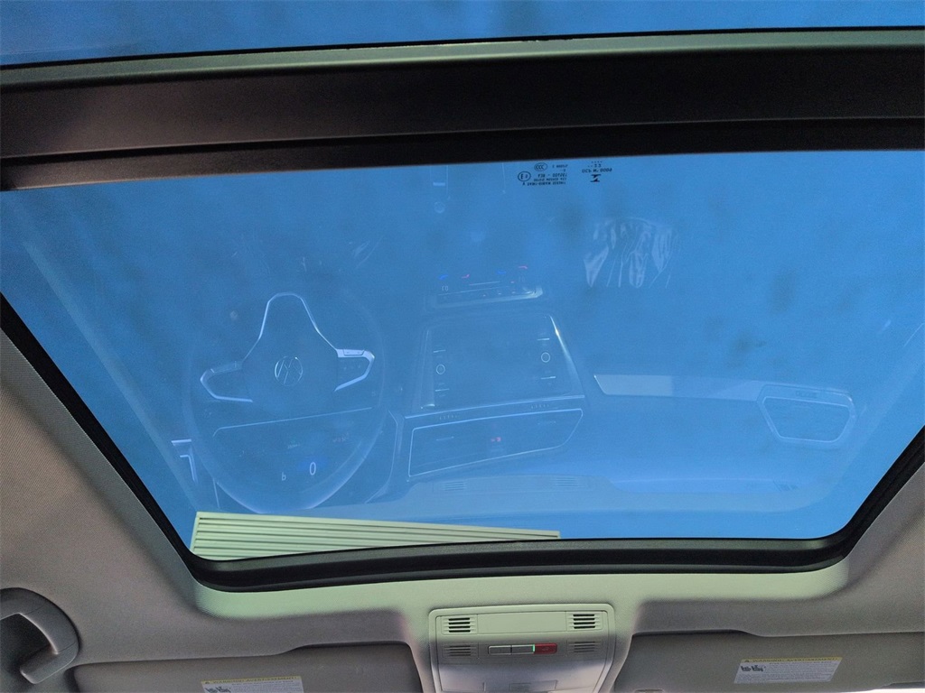 Thumbnail: 2022 Volkswagen Tiguan - 31