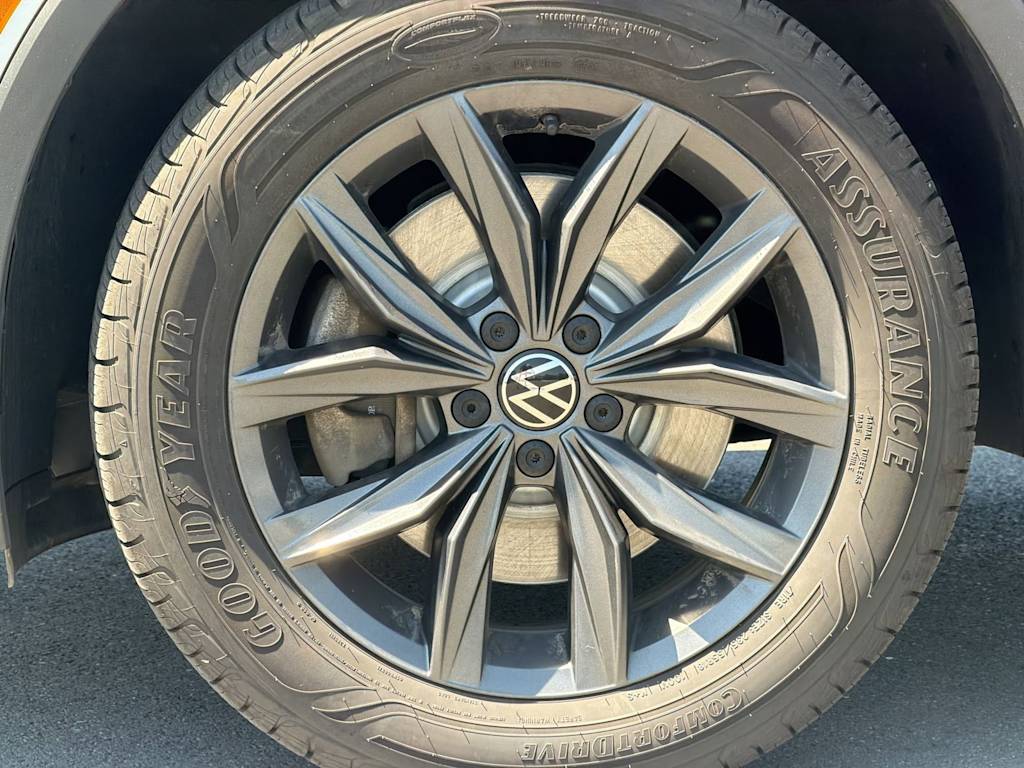 Thumbnail: 2024 Volkswagen Tiguan - 7