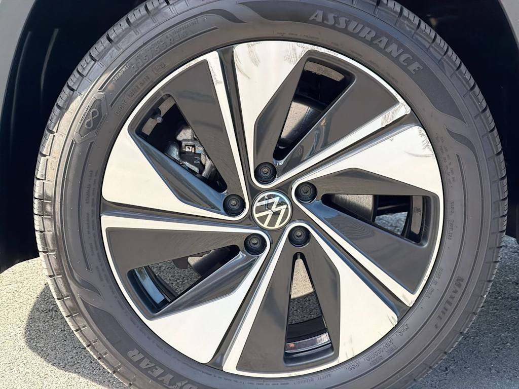 Thumbnail: 2023 Volkswagen Taos - 8