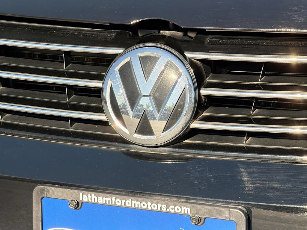 Thumbnail: 2017 Volkswagen Jetta - 24
