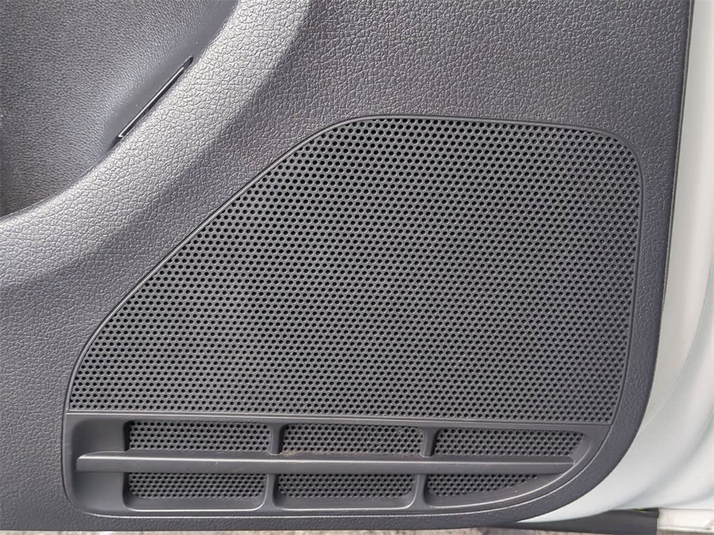 Thumbnail: 2017 Volkswagen Jetta - 33