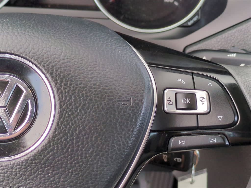 Thumbnail: 2017 Volkswagen Jetta - 29