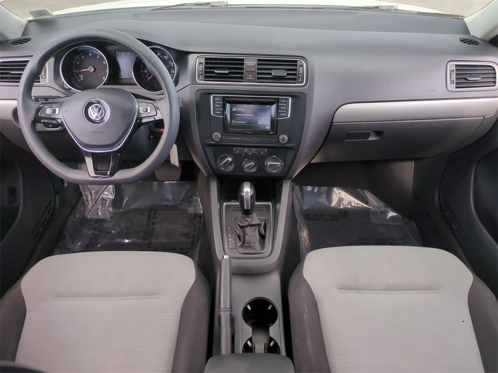 Thumbnail: 2017 Volkswagen Jetta - 8