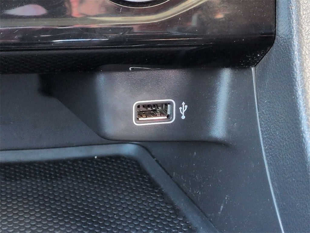 Thumbnail: 2019 Volkswagen Jetta - 36