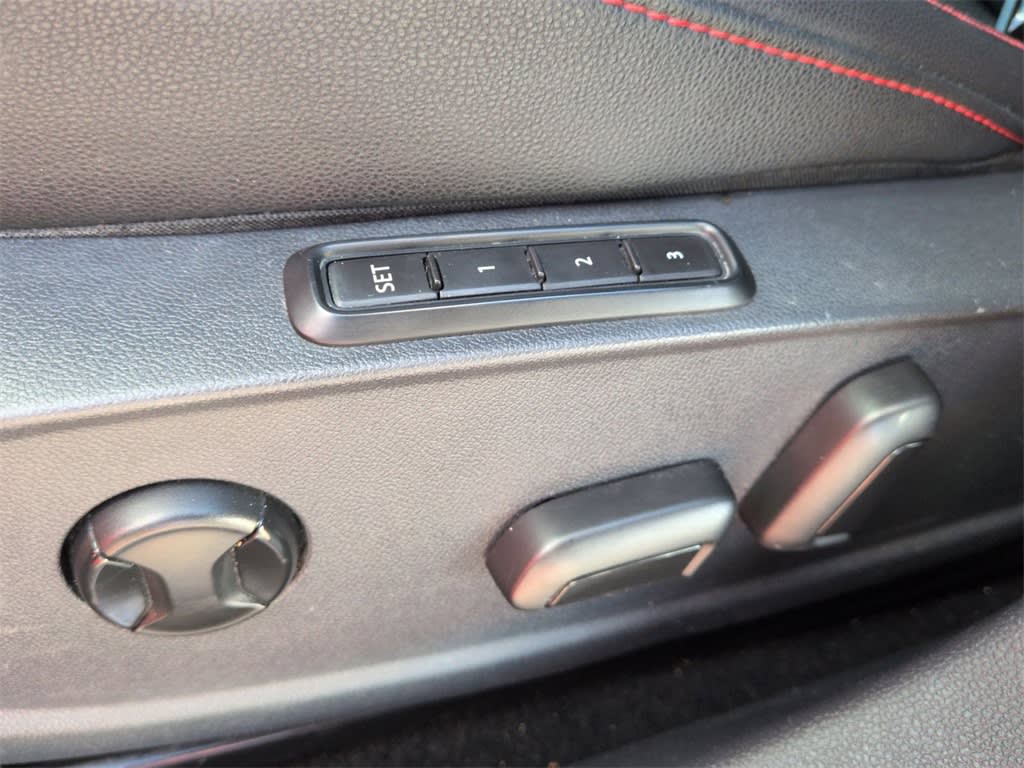 Thumbnail: 2019 Volkswagen Jetta - 27