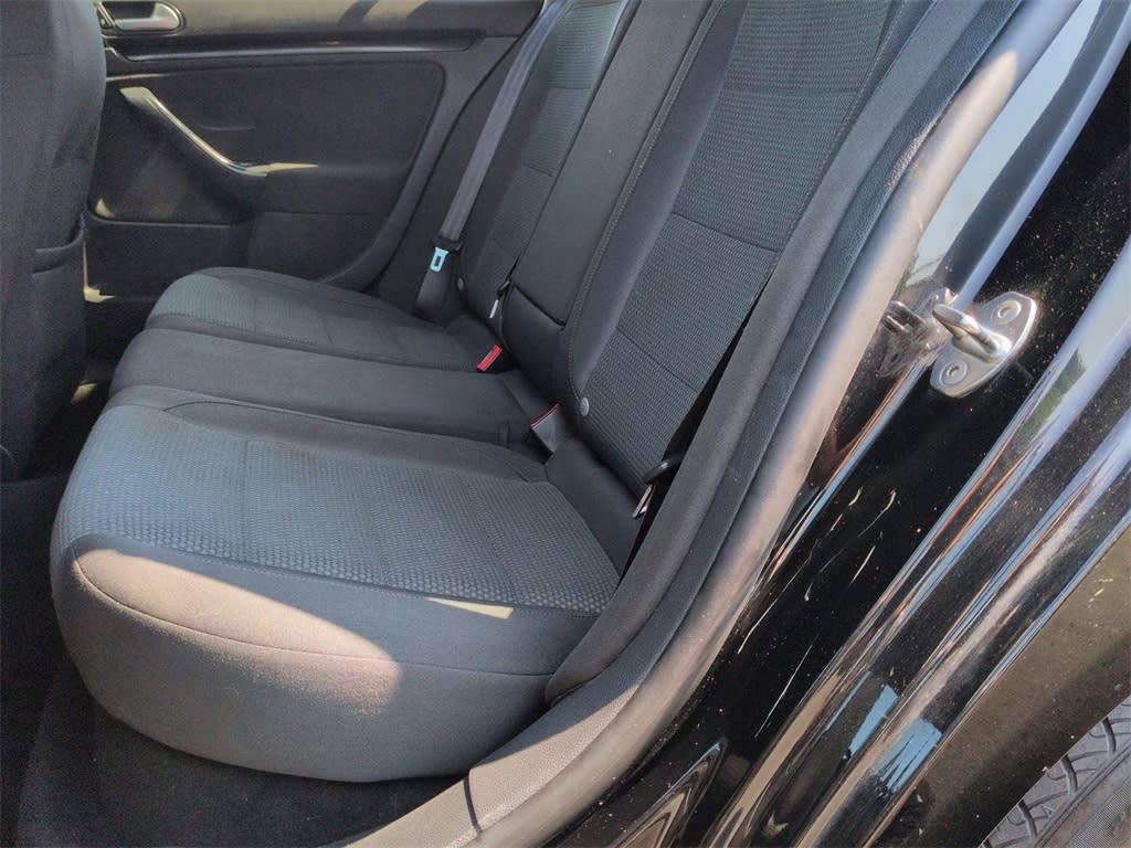 Thumbnail: 2014 Volkswagen Jetta - 12