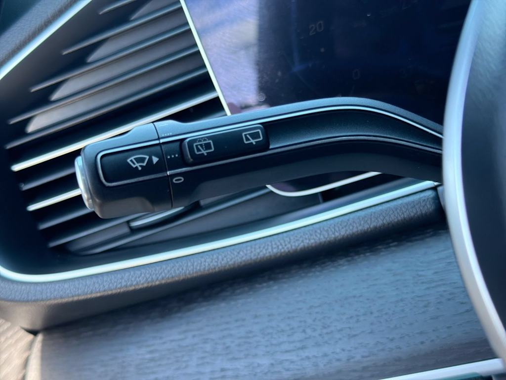Thumbnail: 2023 Mercedes-Benz GLE - 30