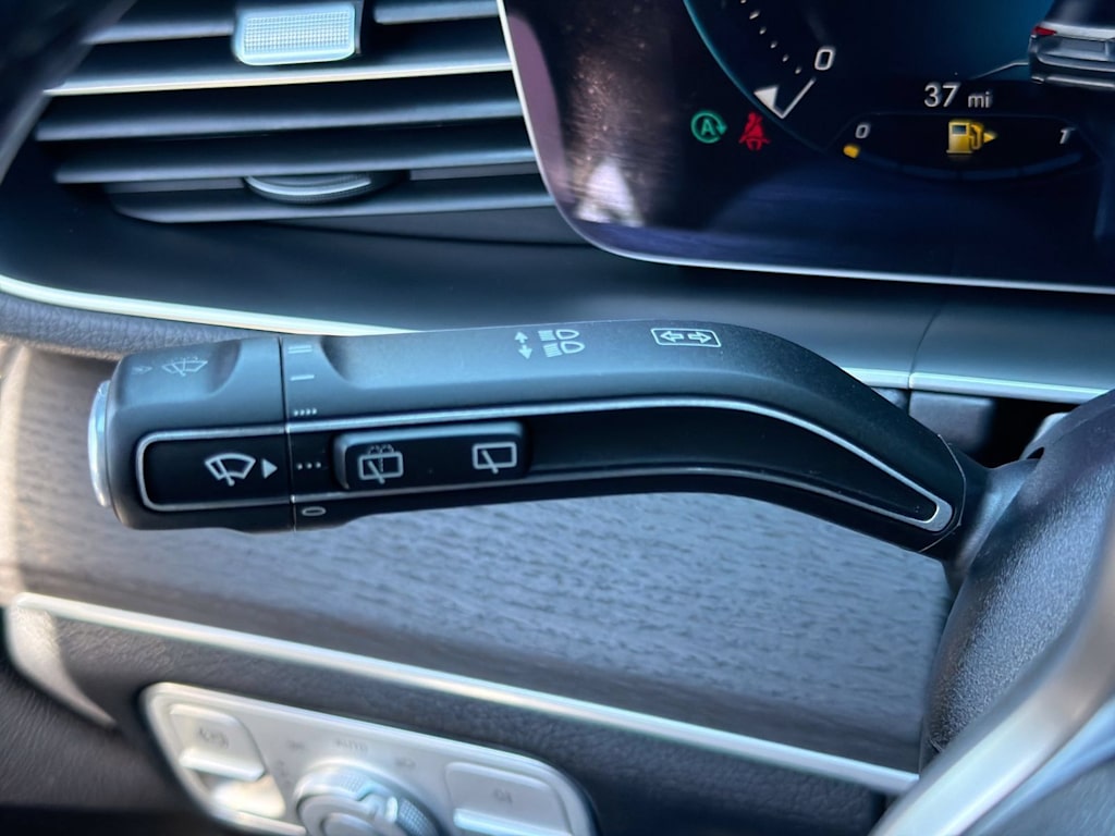 Thumbnail: 2023 Mercedes-Benz GLE - 31
