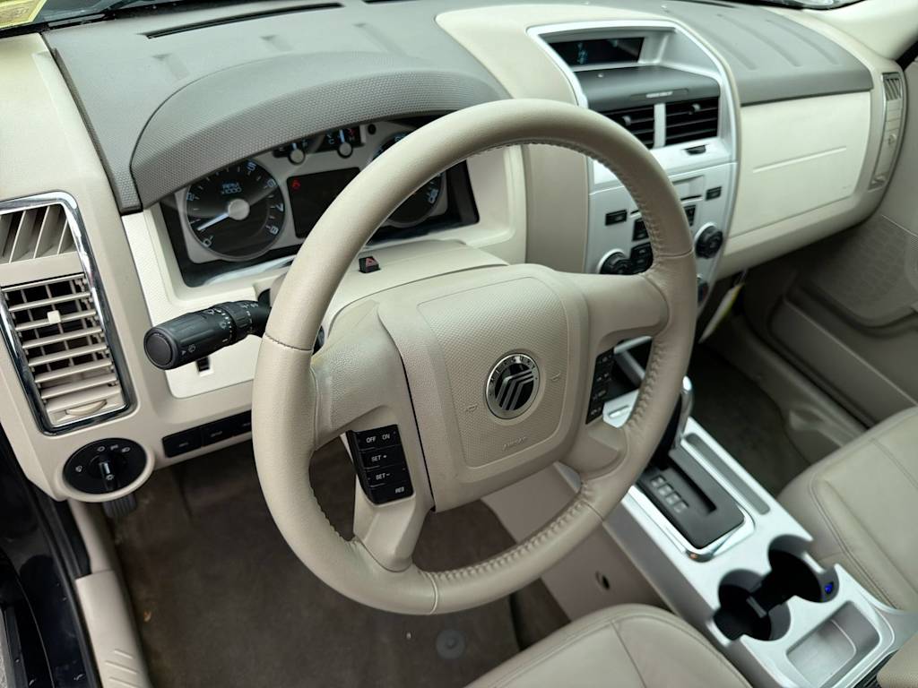Thumbnail: 2011 Mercury Mariner - 2