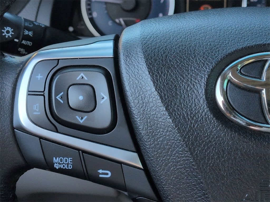 Thumbnail: 2016 Toyota Camry - 30