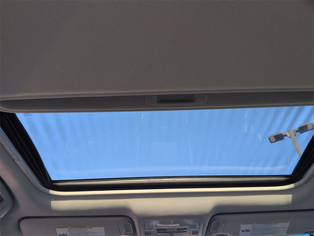 Thumbnail: 2016 Toyota Camry - 28