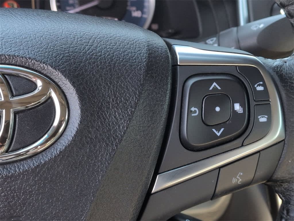 Thumbnail: 2016 Toyota Camry - 31