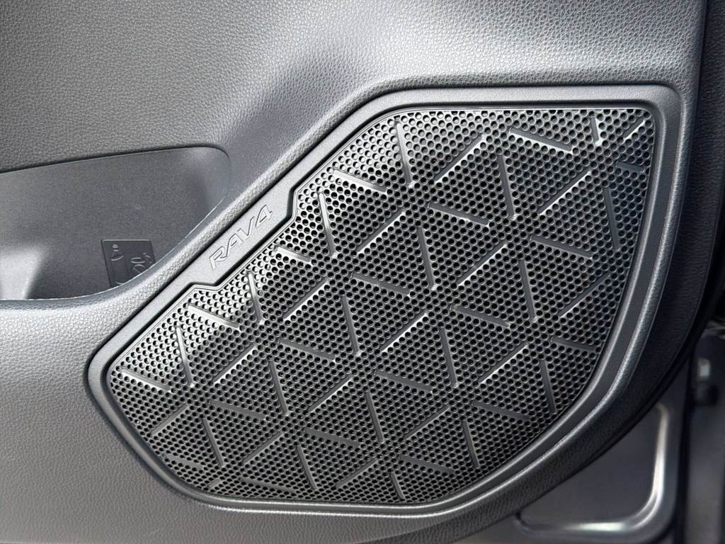 Thumbnail: 2024 Toyota RAV4 - 36