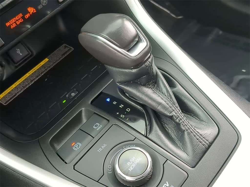 2021 Toyota RAV4 XSE 14