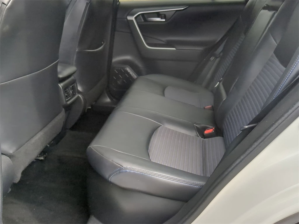 2021 Toyota RAV4 XSE 11