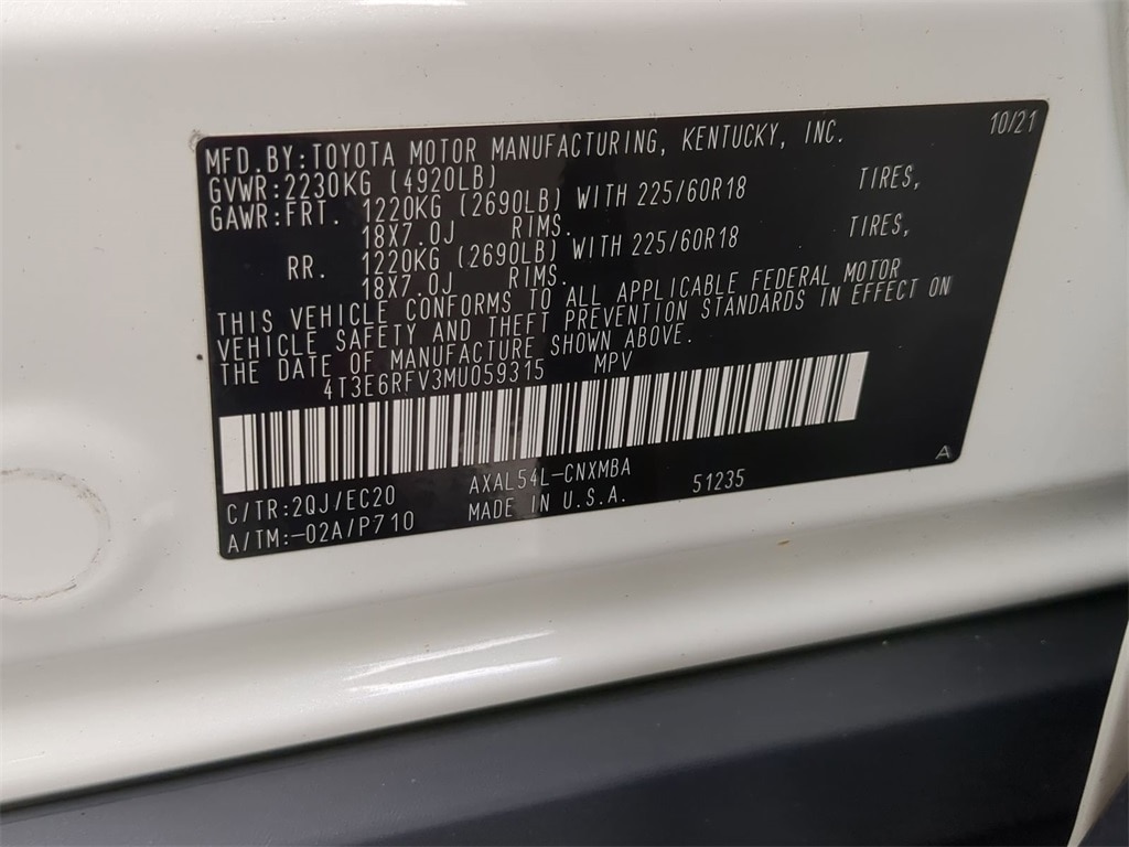 2021 Toyota RAV4 XSE 18