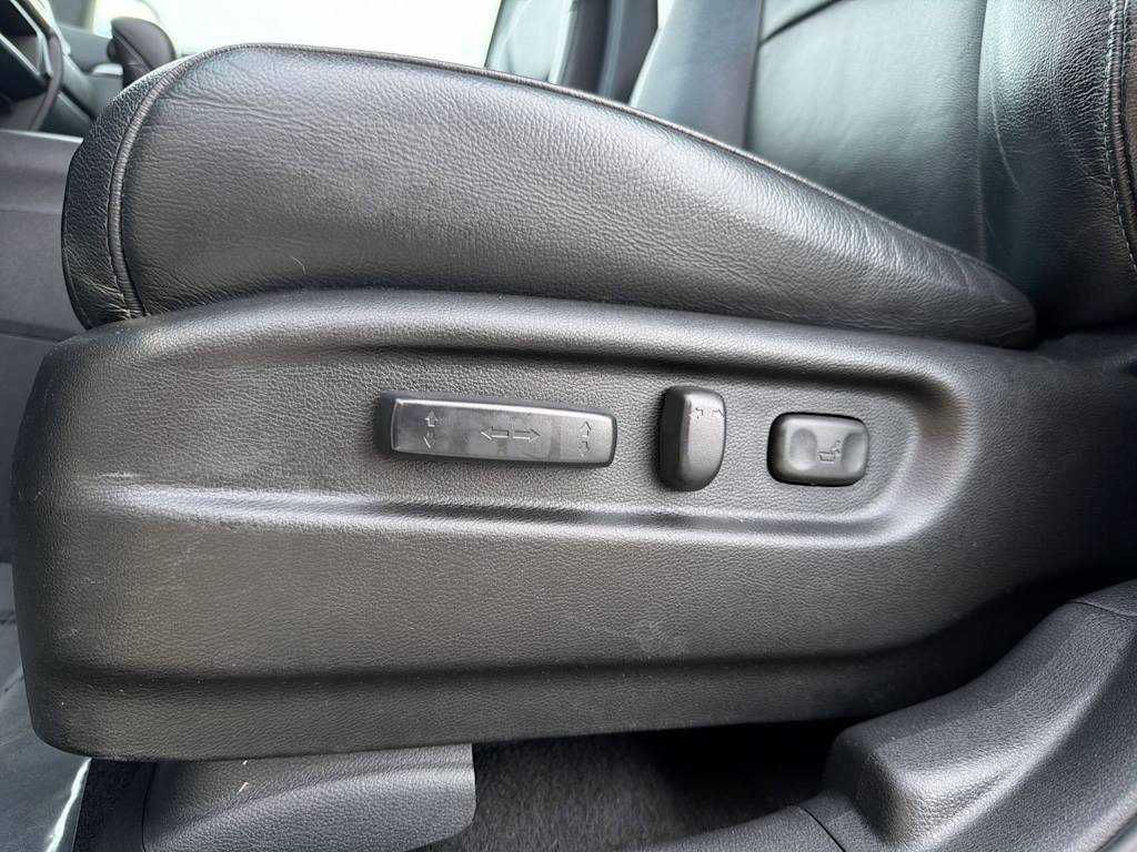 Thumbnail: 2018 Honda Pilot - 26