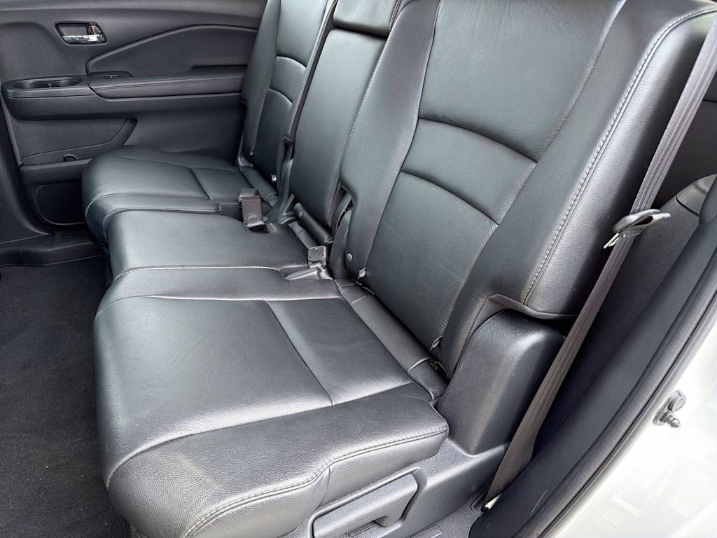 Thumbnail: 2018 Honda Pilot - 28