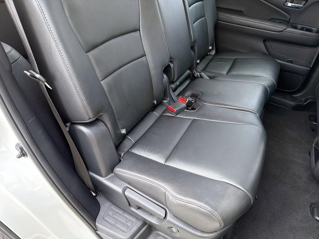 Thumbnail: 2018 Honda Pilot - 29