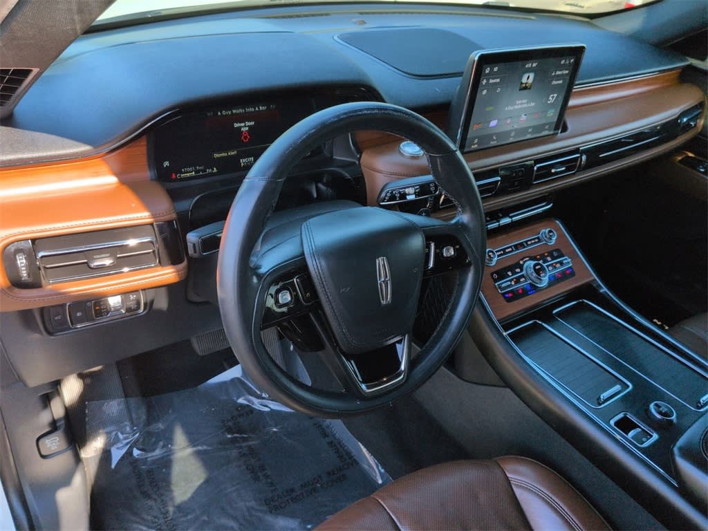 Thumbnail: 2020 Lincoln Aviator - 2