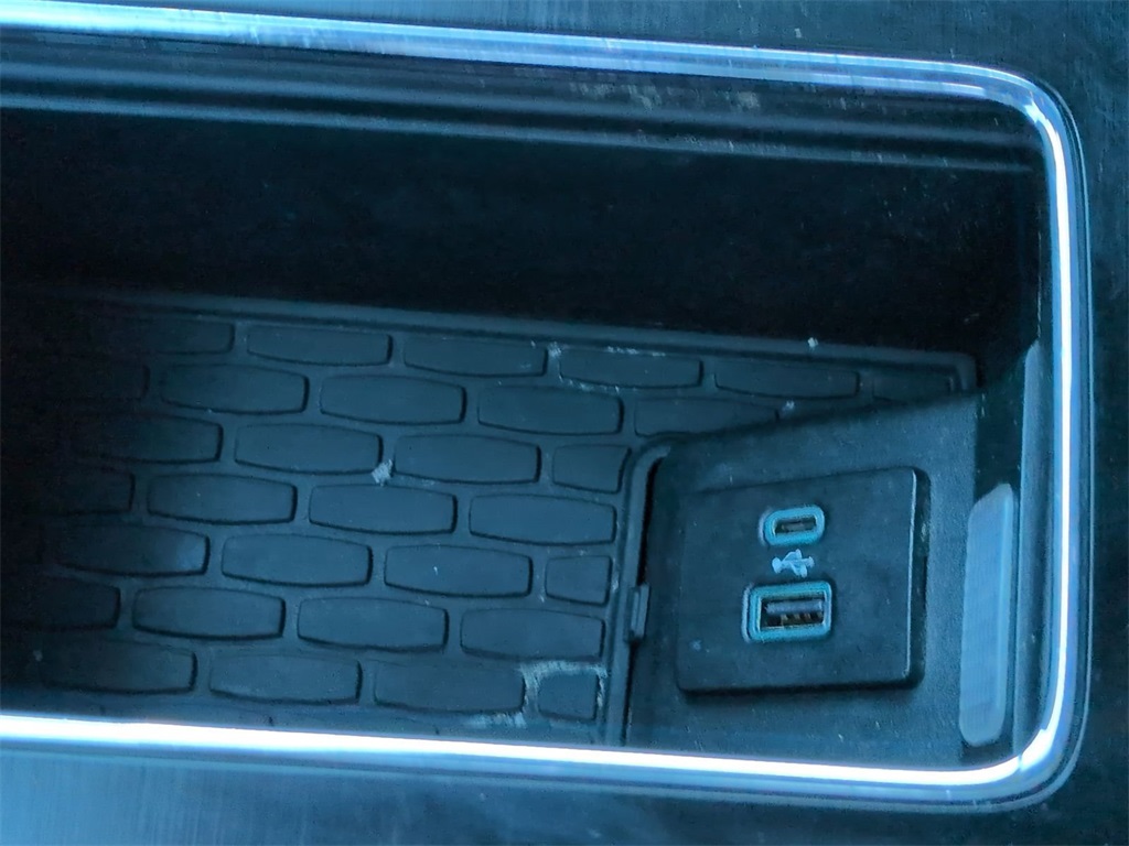 Thumbnail: 2020 Lincoln Aviator - 33