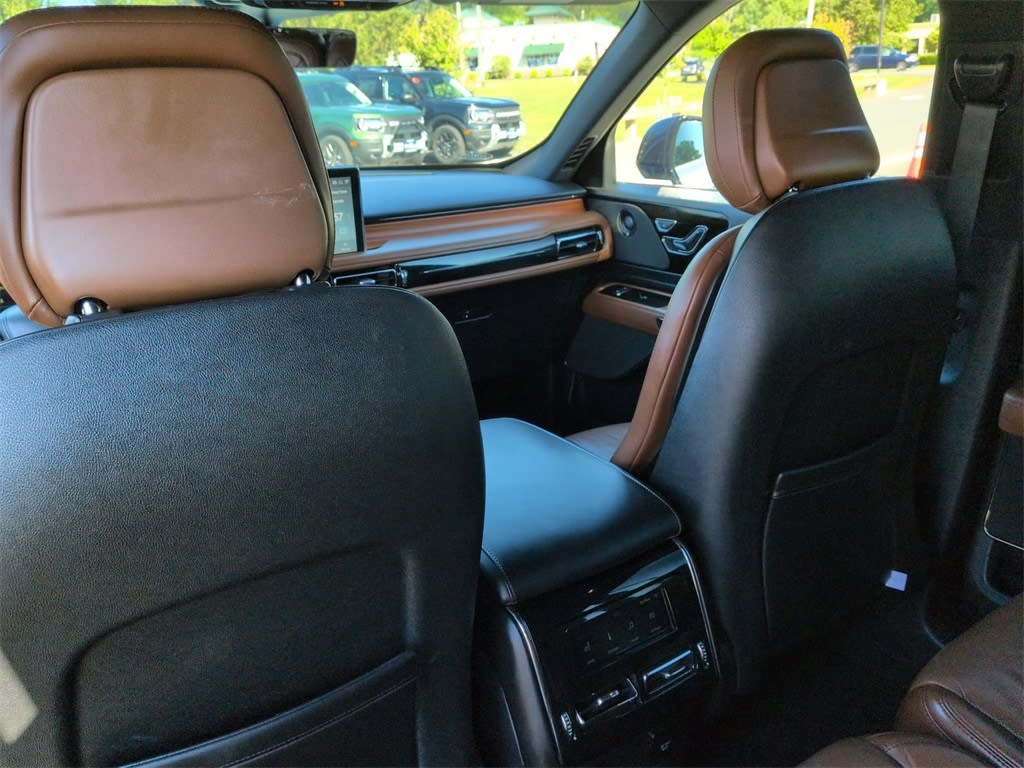 Thumbnail: 2020 Lincoln Aviator - 11