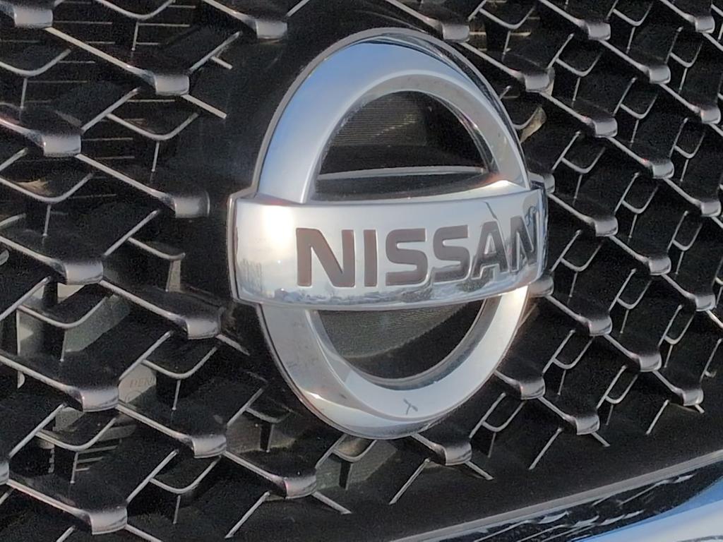 Thumbnail: 2016 Nissan Pathfinder - 6