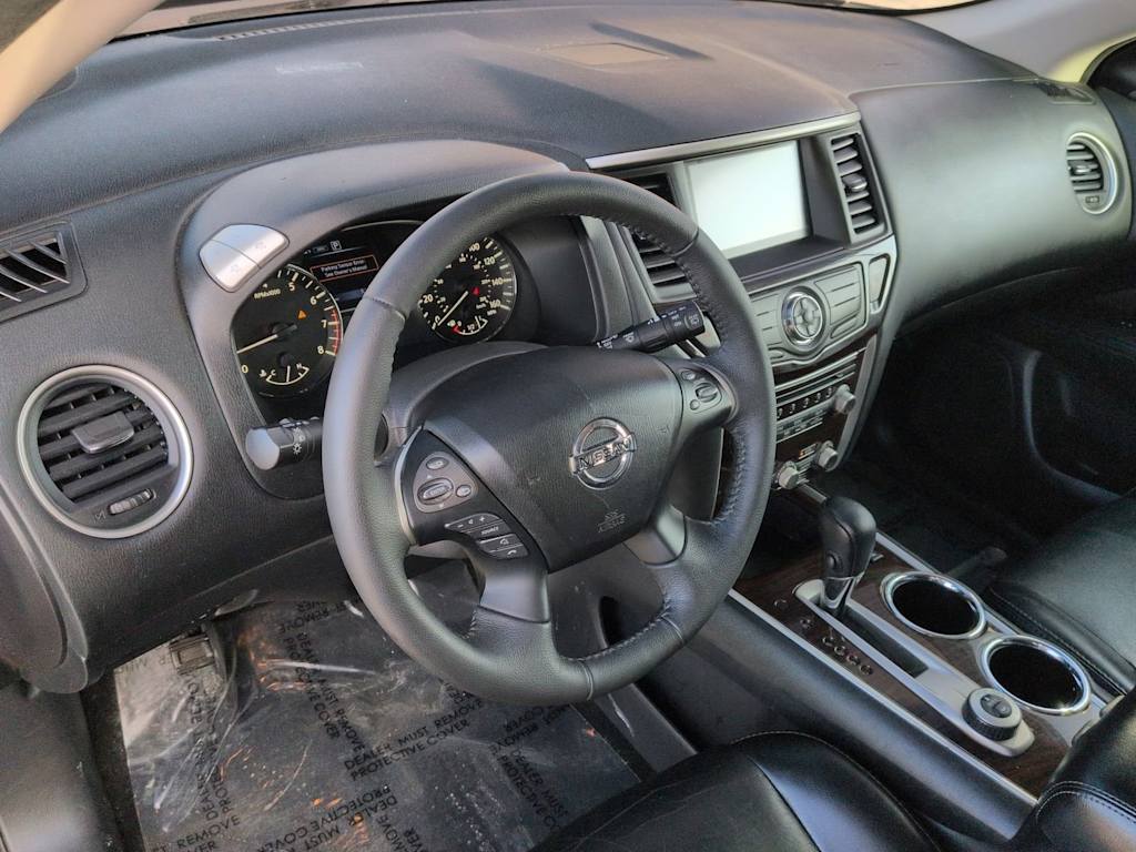 Thumbnail: 2016 Nissan Pathfinder - 2
