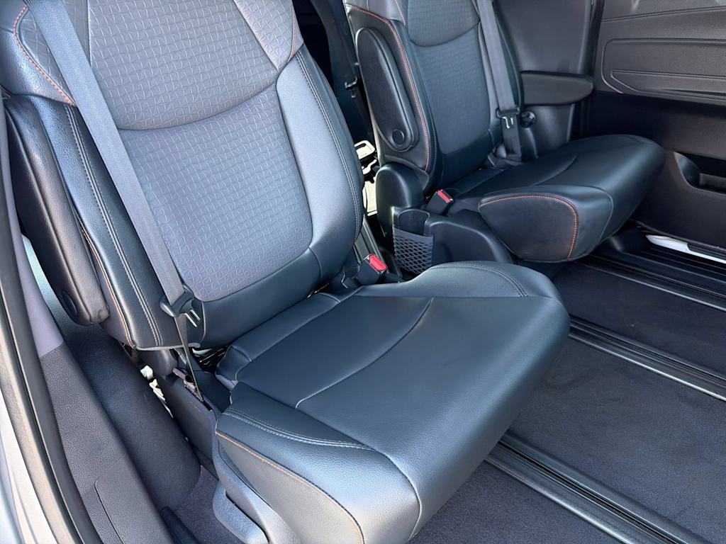 Thumbnail: 2022 Toyota Sienna - 28