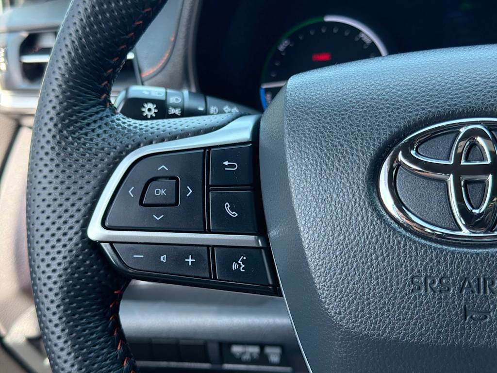 Thumbnail: 2022 Toyota Sienna - 29