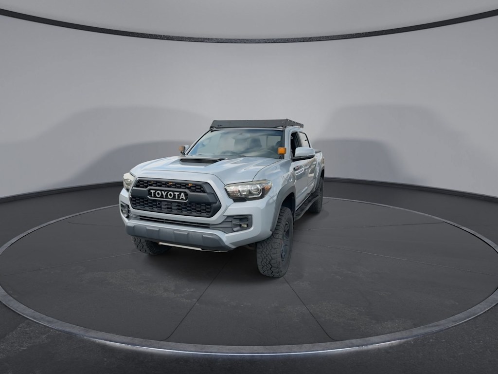 Thumbnail: 2017 Toyota Tacoma - 17