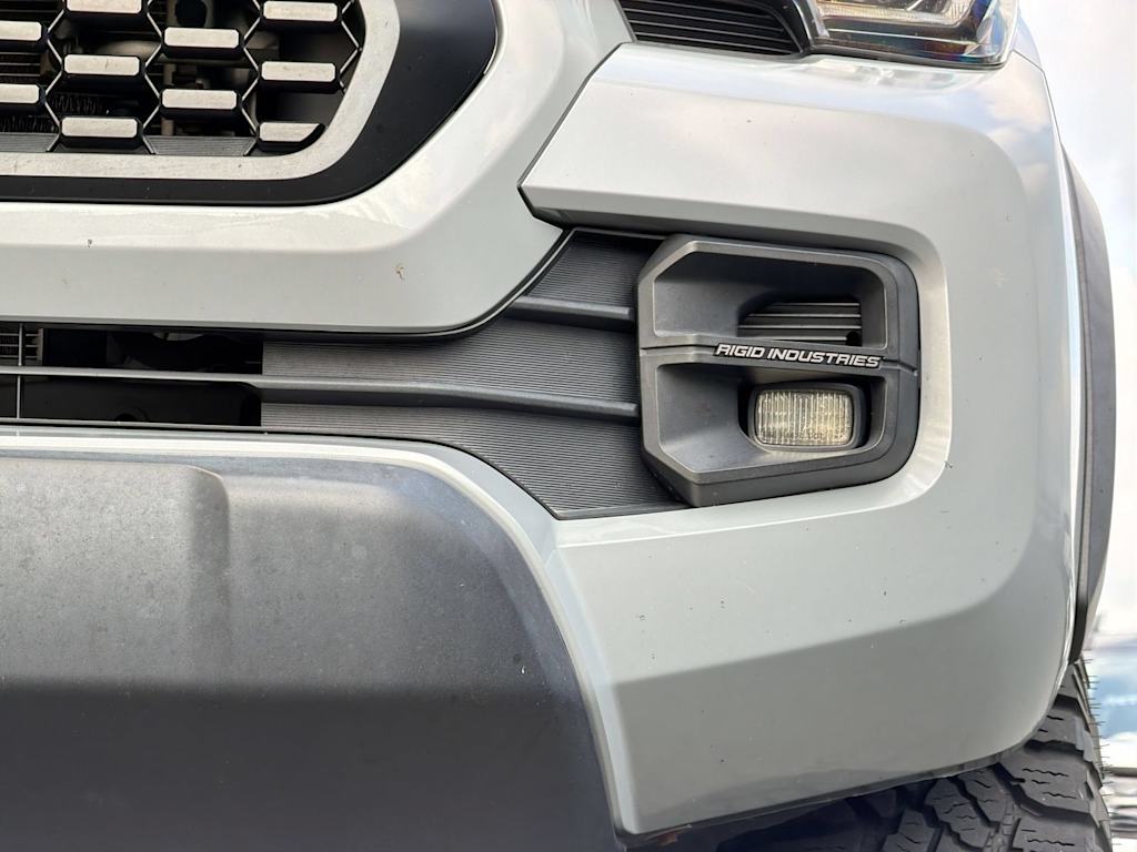 Thumbnail: 2017 Toyota Tacoma - 24