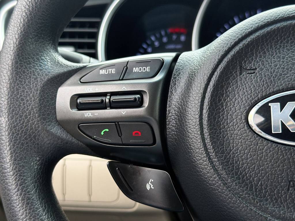 Thumbnail: 2015 Kia Optima - 30