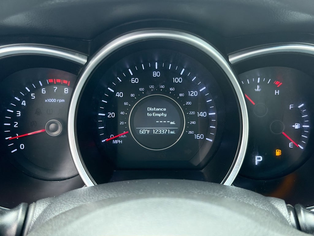 Thumbnail: 2015 Kia Optima - 15