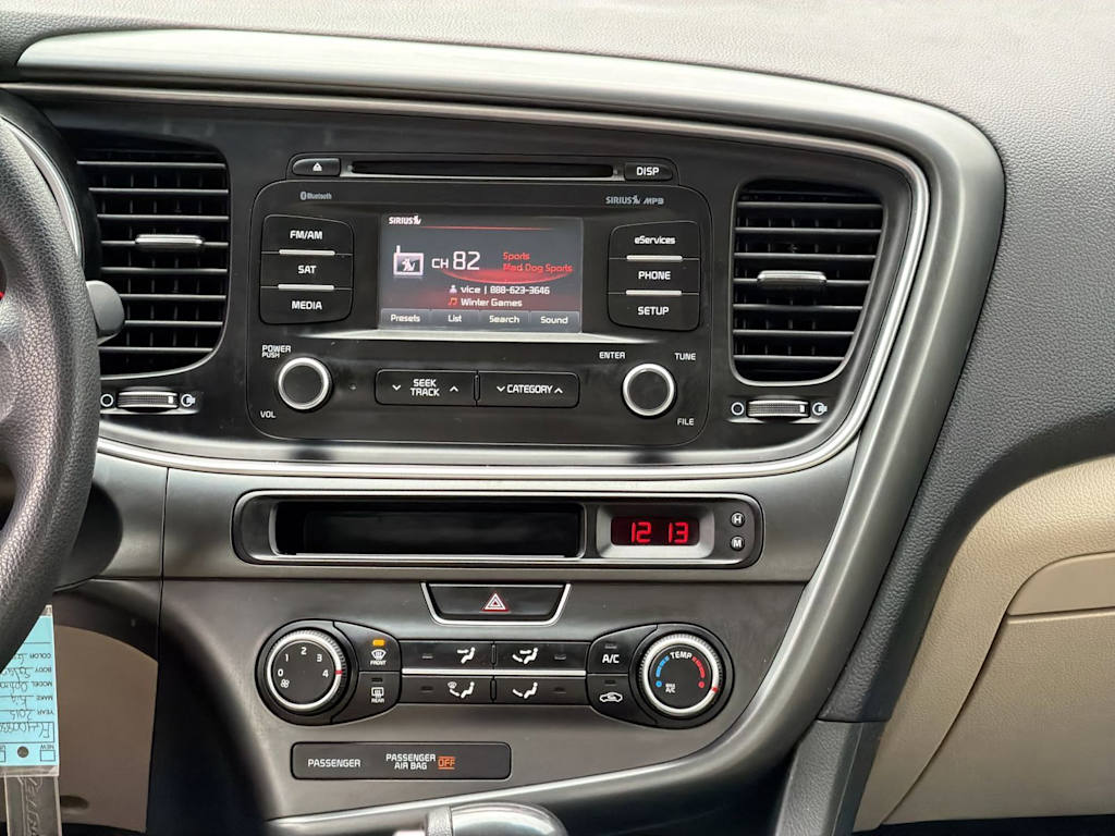 Thumbnail: 2015 Kia Optima - 13