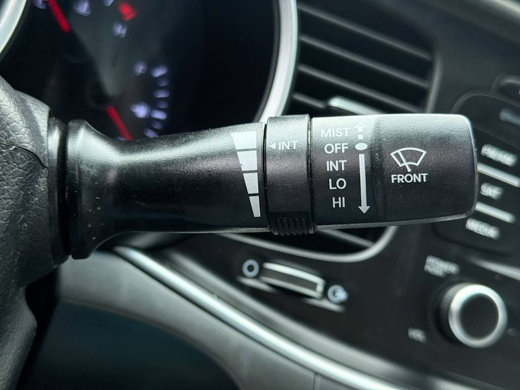 Thumbnail: 2015 Kia Optima - 32